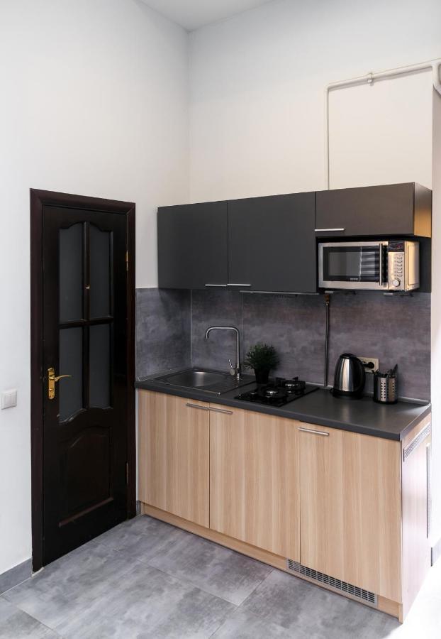 Main Square Apartment Good Stay In The City Center Lviv Dış mekan fotoğraf