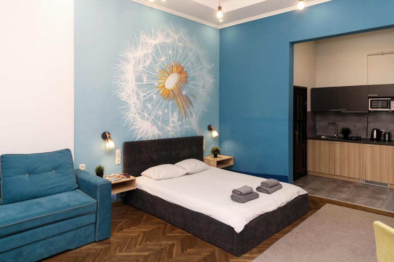 Main Square Apartment Good Stay In The City Center Lviv Dış mekan fotoğraf