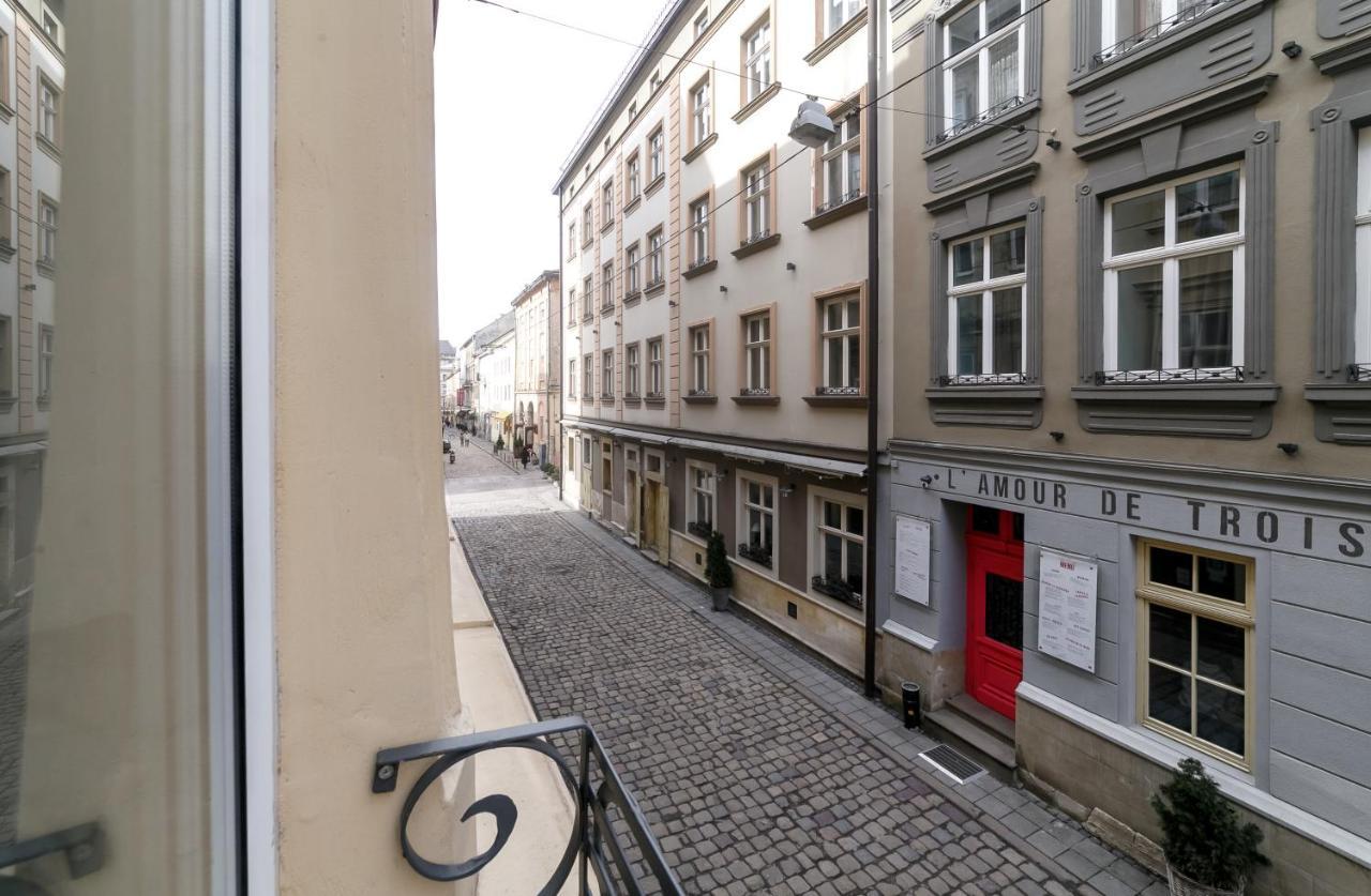 Main Square Apartment Good Stay In The City Center Lviv Dış mekan fotoğraf